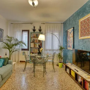 Biennale Charme Apartment Venice